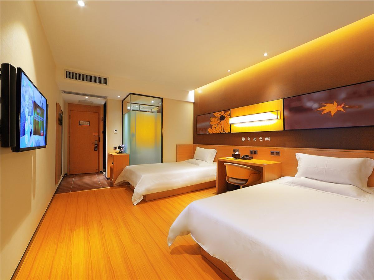 Iu Hotel Shanxi Da Hospital Taiyuan  Bagian luar foto